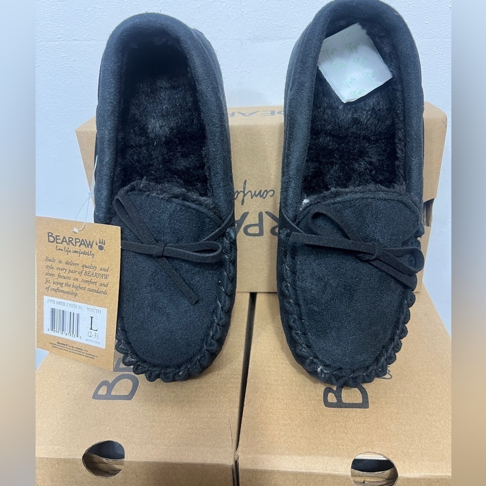 BearPaw Youth L (2-3)Sawyer II Black Slippers